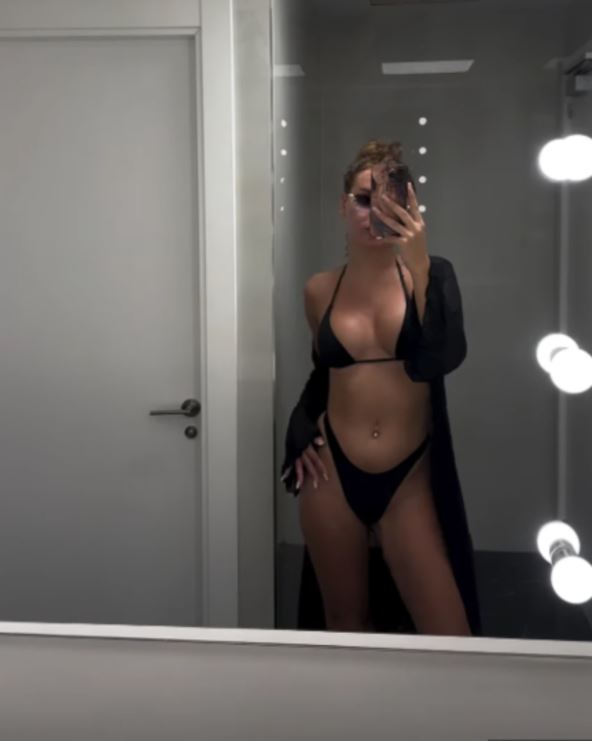 Nikolina Kovačević u bikiniju