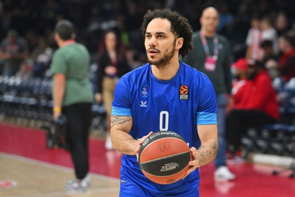 Šejn Larkin (10).jpg