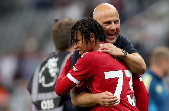 Rio Ngumoa i Arne Slot slave pobedu Liverpula protiv Njukasla