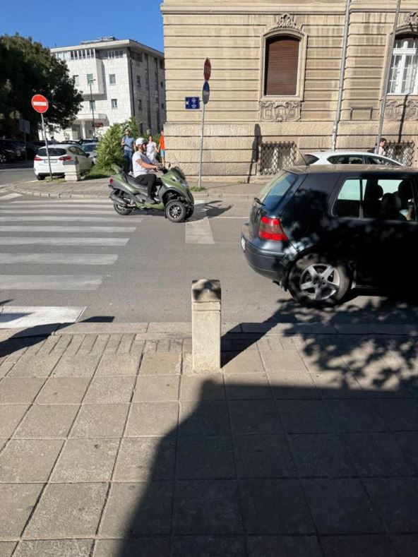 Veljko Ražnatović motorom na pričest