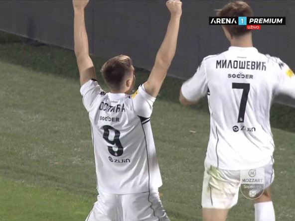 Andrej Kostić slavi gol za Partizan.