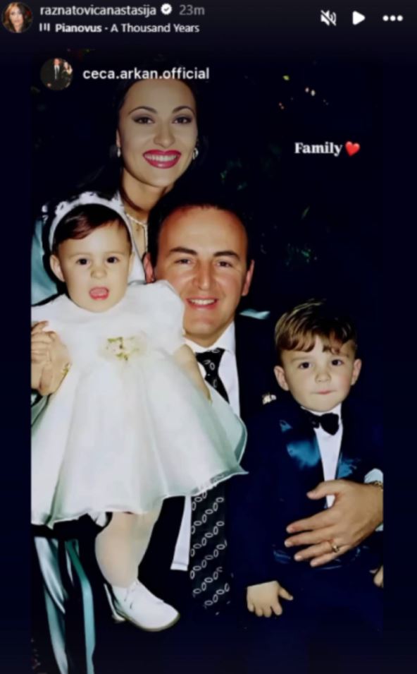 Anastasija je objavila fotografiju svoje porodice