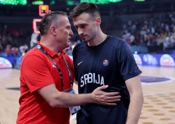Aleksa Avramović povređen protiv Turske na Eurobasketu