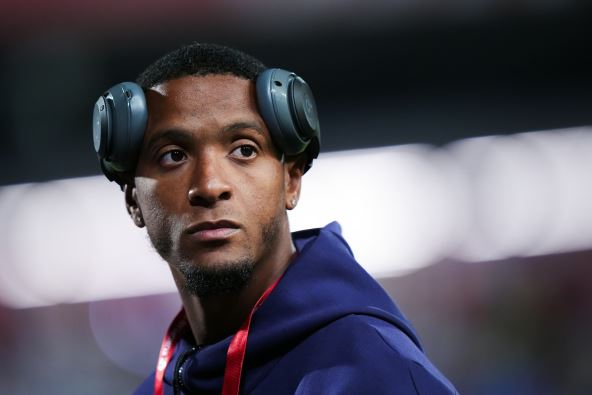 Ezri Konsa na Marakani pred Srbija Engleska