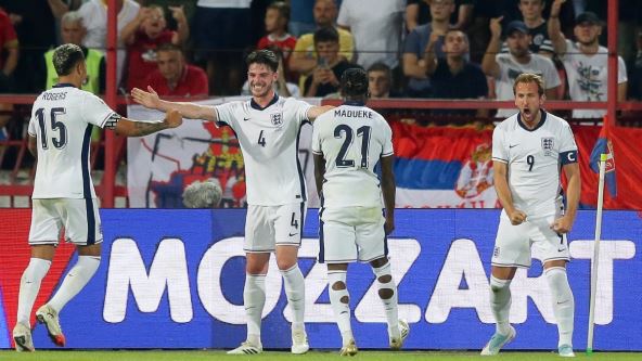 Hari Kejn Deklan Rajs i Noni Madueke slave gol Engleske protiv Srbije na Marakani
