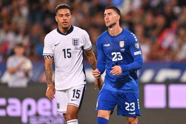 Dušan Vlahović na Srbija Engleska