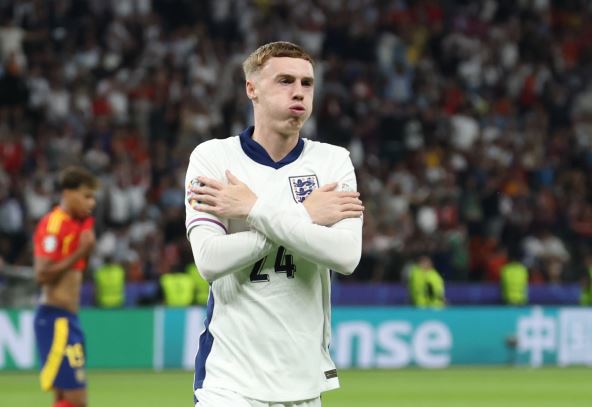 Kol Palmer slavi gol za Englesku