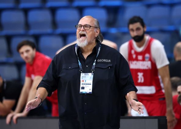 Aleksandar Džikić na utakmici Gruzija - Finska