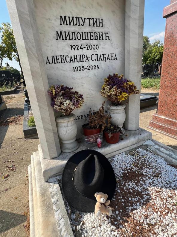 Ovako danas izgleda grobnica Slađane Milošević (1).jpg