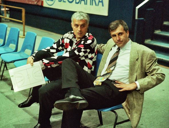 Košarkaški trener Miroslav Muta Nikolić kao pomoćnik Željka Obradovića u reprezentaciji.