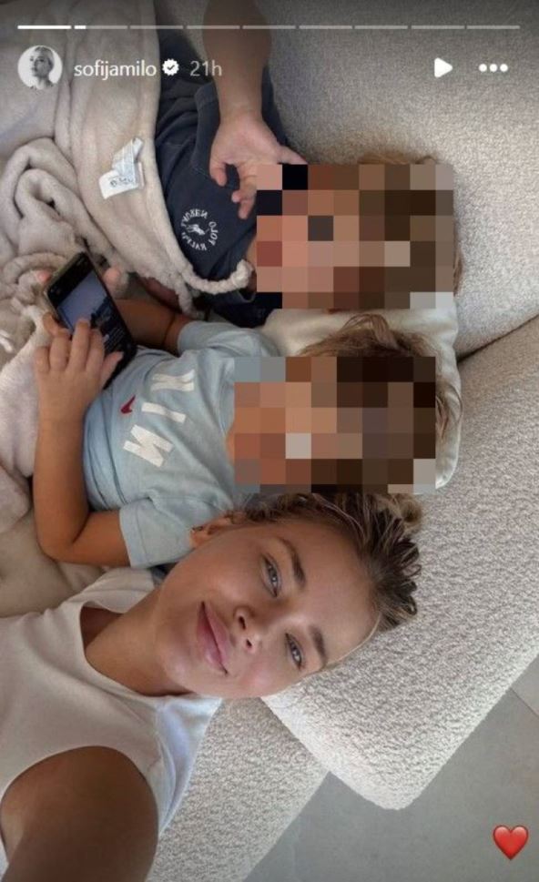 Sofija Milošević sa sinovima u novom domu