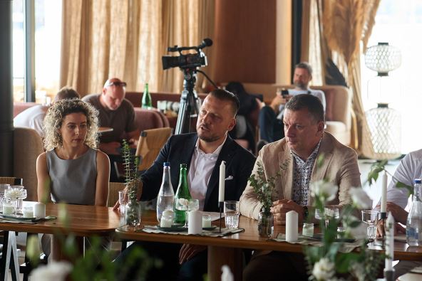 Na slici sa desno na levo Igor Anic, Ivan Smiljkovic i Marina Mijic copy.jpg