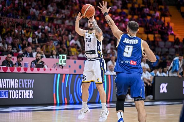 Adnan Arslanagić protiv Kipra na Eurobasketu