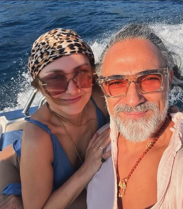 Zumbul Aga sa ženom