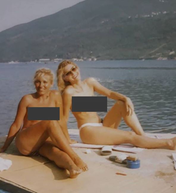 Nada Topčagić i Suzana Mančić u toplesu