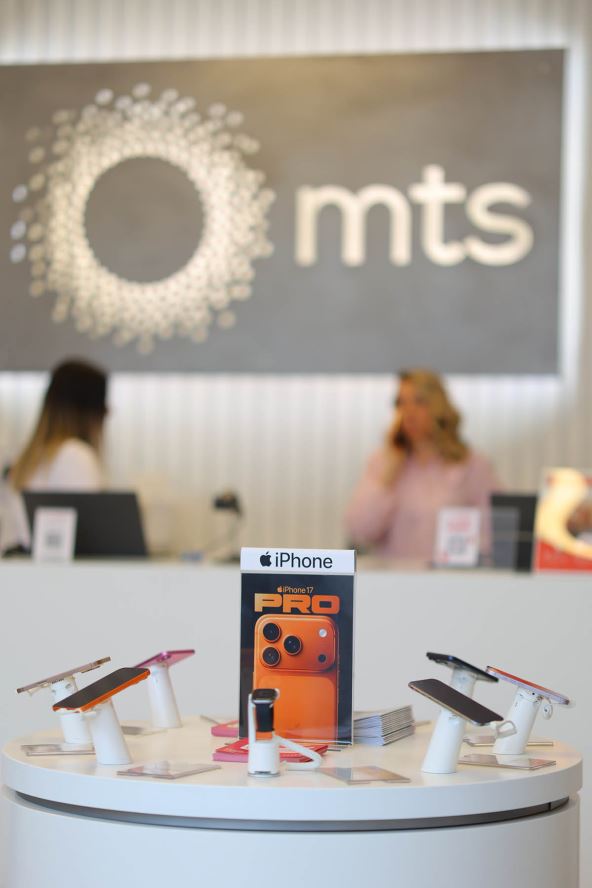 Telekom Srbija_Novi iPhone 17 copy.jpg