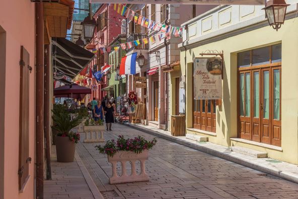 Valona, Albanija.jpg