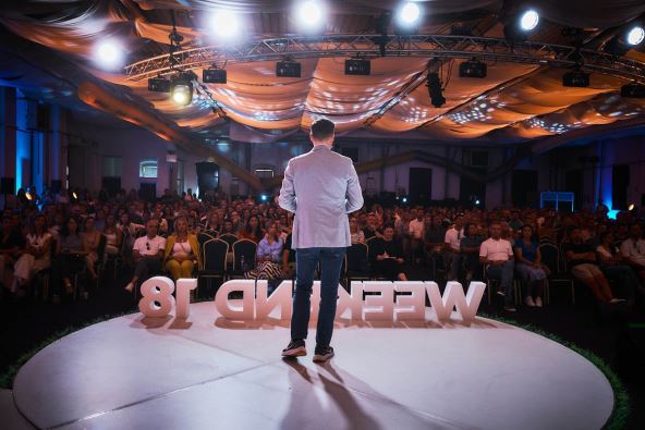 James Taylor_Foto_Mario Pavlovic_ (3) copy.jpg