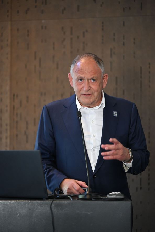 Winer Privatklinik_Academy_3 copy.jpg