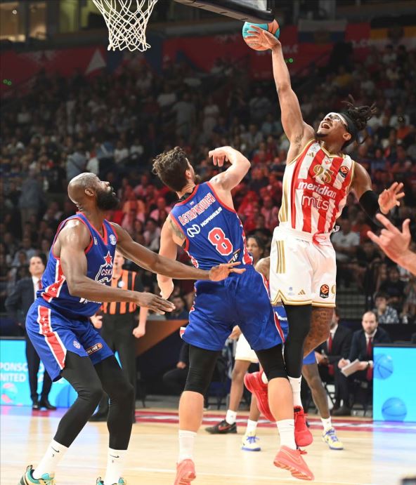 Crvena zvezda CSKA Moskva VTB Superkup 2.jpg