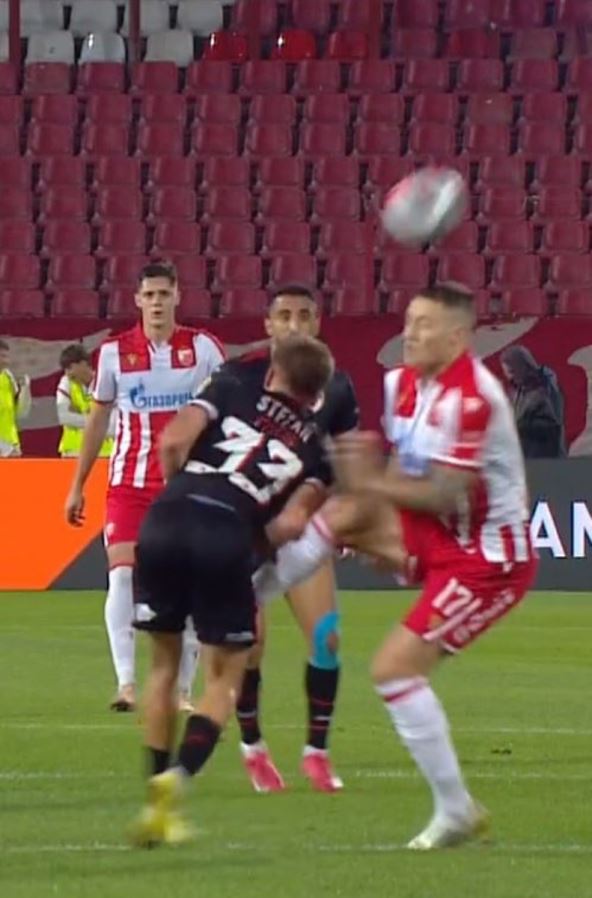 Bruno Duarte faul na Stefanu Cimbaljeviću iz Radničkog 1923