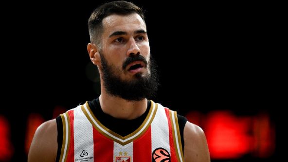 Nikola Kalinić u dresu Zvezde u Evroligi