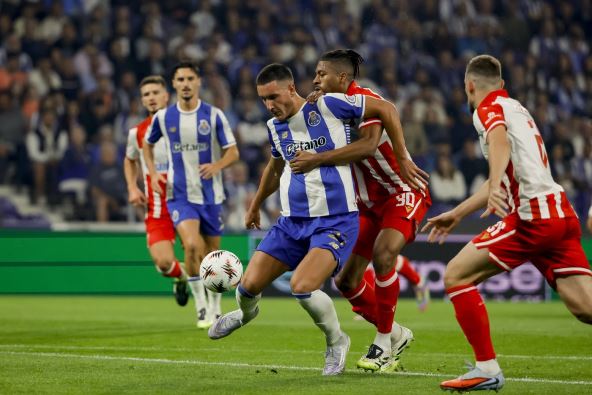 Tebo Učeena napravio penal protiv Porta