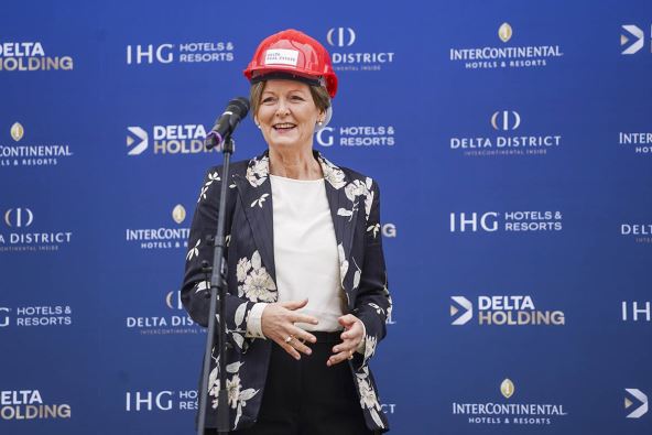 Karin Sheppard, viša potpredsednica i izvršna direktorka IHG Europe-min copy.jpg