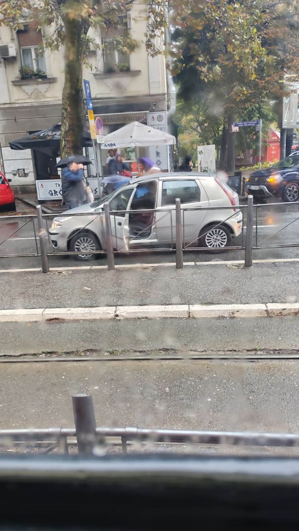 Saobraćajna nesreća na Bulevaru (2).jpg