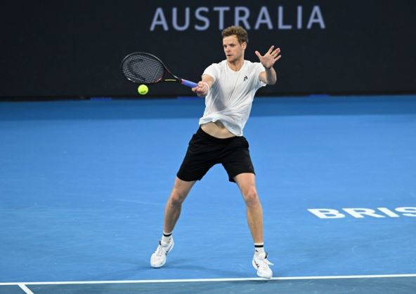 Janik Hanfman udara tenisku lopticu