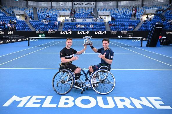 Gordon Rid i Alfi Hjuit proslavljaju uspeh nakon osvajanja Australijan opena