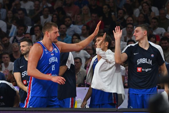 Nikola Jokić i Nikola Jović u dresu Srbije