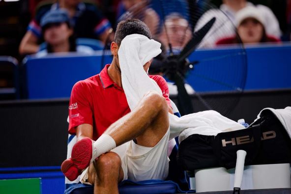 Novak Đoković povreda 5.jpg