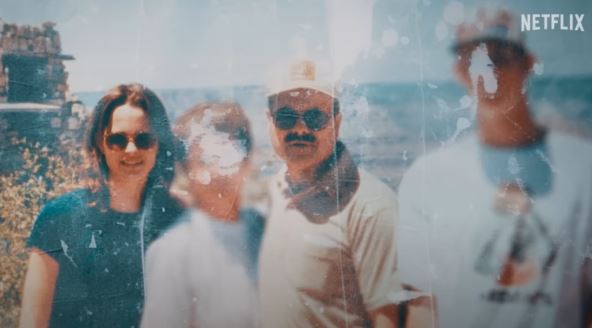 Keri sa ocem monstrumom i porodicom