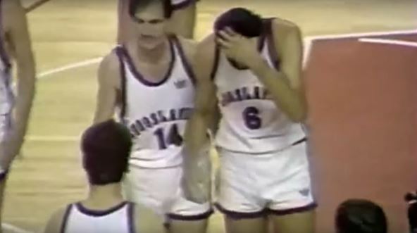 Vlade Divac i Dražen Dalipagić na utakmici Jugoslavija Sovjetski savez