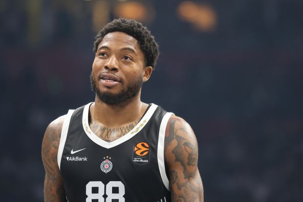 Partizan - Efes  (25).JPG