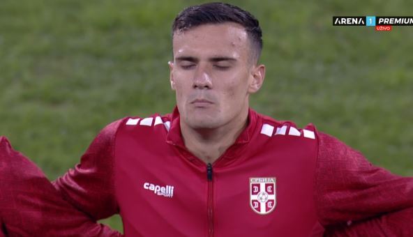 Aleksandar Stanković peva himnu Srbije protiv Albanije