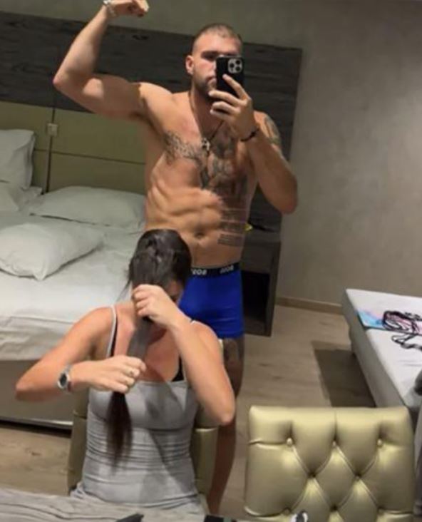 Veljko Ražnatović i Bogdana Ražnatović.png