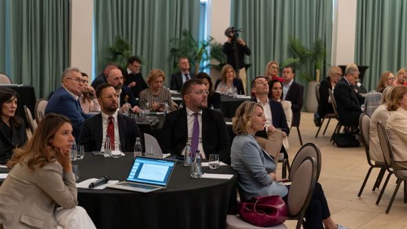 AmCham Srbija (3).jpg