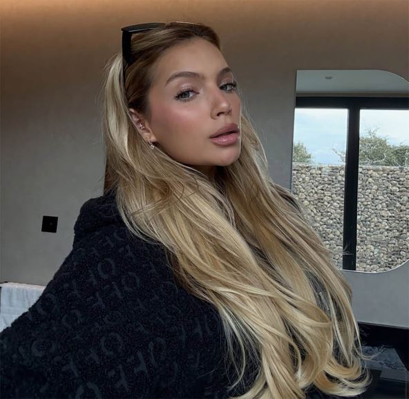 Gabrijela Miranda, devojka fudbalera Endrika (2).jpg