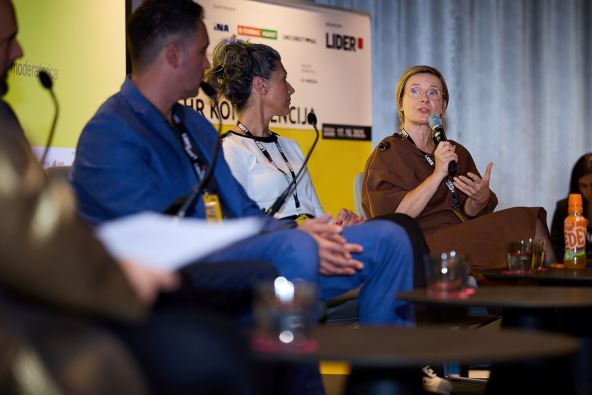 Mojca Domiter copy.jpg