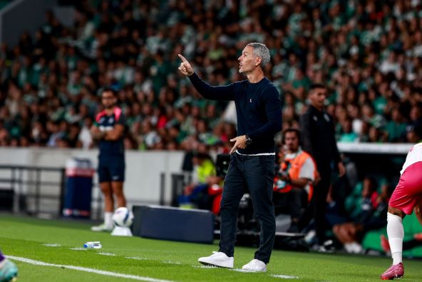 Trener Brage Karlos Visens