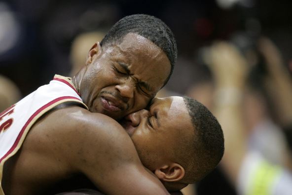 Dejmon Džouns i Lebron Džejms