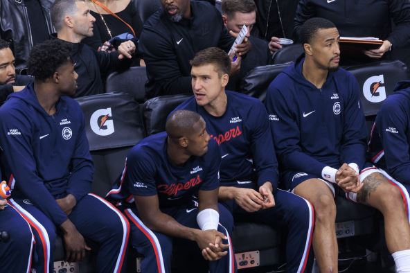 Bogdan Bogdanović na klupi za rezerve Klipersa