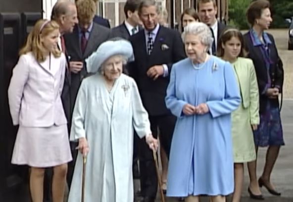 princeze sa kraljicom.jpg