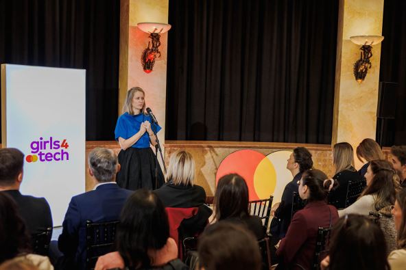 dr Dragana Ilić_Mastercard Girls4Tech copy.jpg