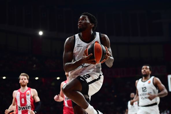 Olympiacos - Partizan (9).jpg