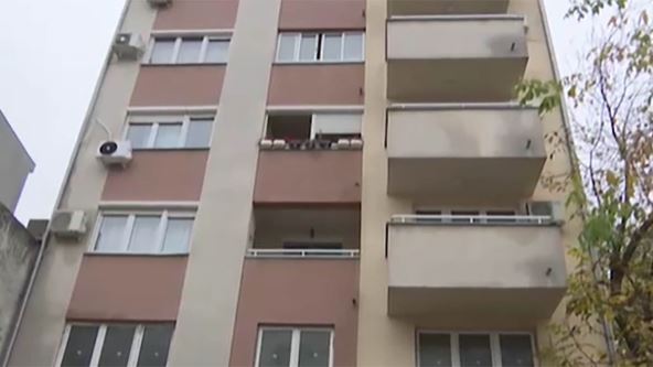 Trideset vlasnika stanova na Voždovcu čekaju da im izvršitelji zakucaju na vrata (1) copy.jpg