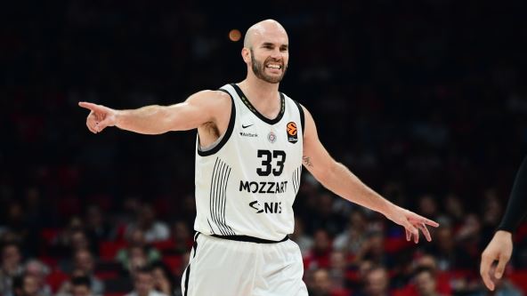 Nik Kalates na meču protiv Olimpijakosa