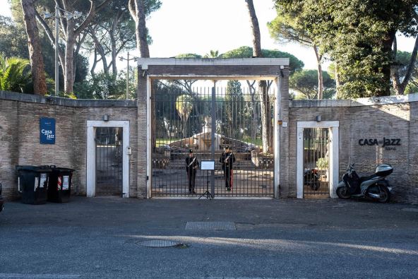 profimedia-1052183199 copy.jpg